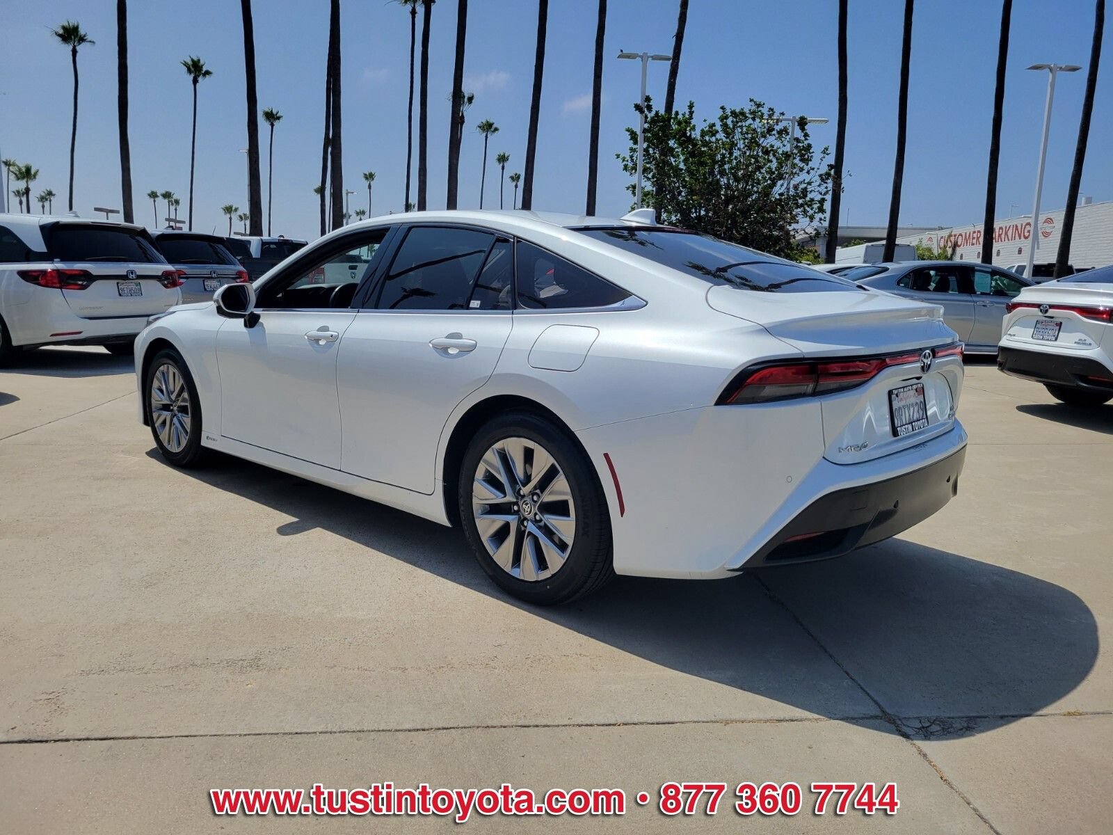 Used 2024 Toyota Mirai w/ Advanced Technology Package RWD image 6
