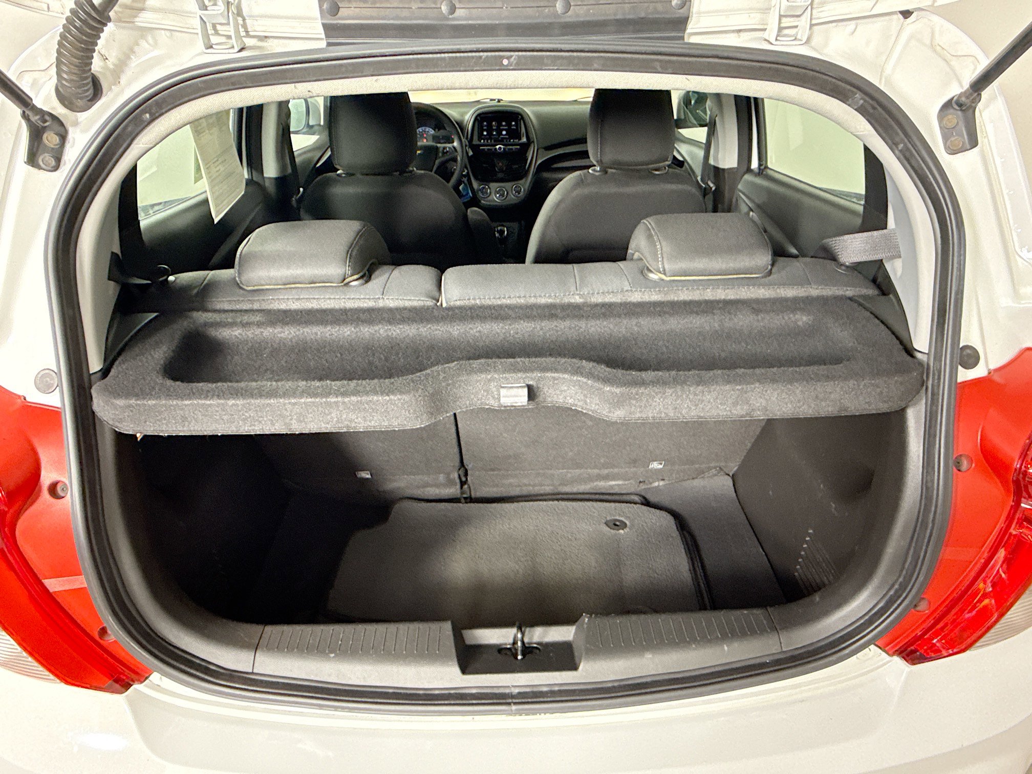 Used 2020 Chevrolet Spark LT image 31