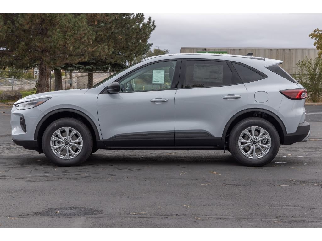 Used 2025 Ford Escape Active w/ Cold Weather Package image 6