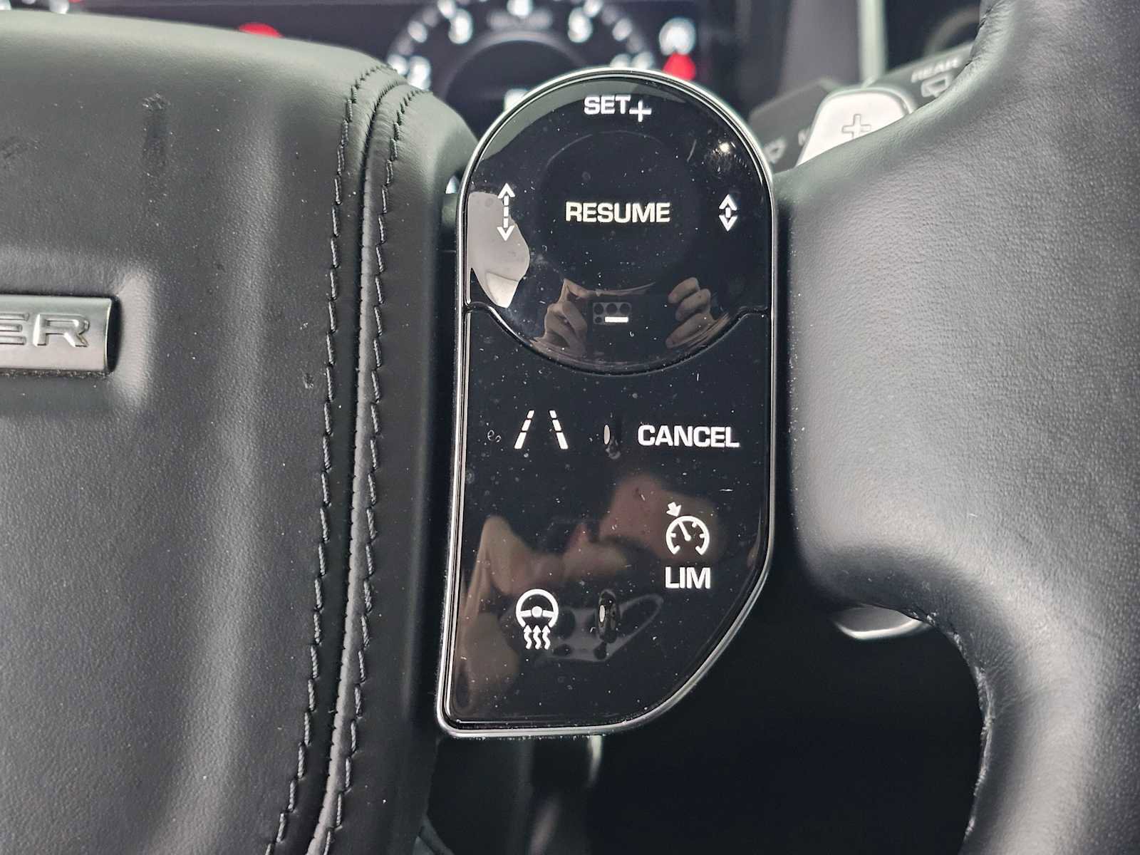 Used 2021 Land Rover Range Rover Long Wheelbase Autobiography image 29