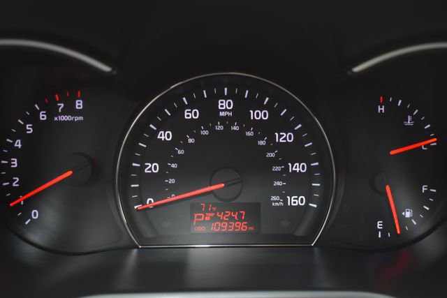 Used 2014 Kia Sorento LX image 17