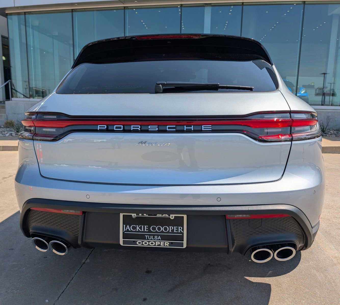 New 2026 Porsche Macan image 6