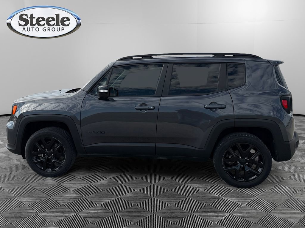 Used 2023 Jeep Renegade Altitude image 2
