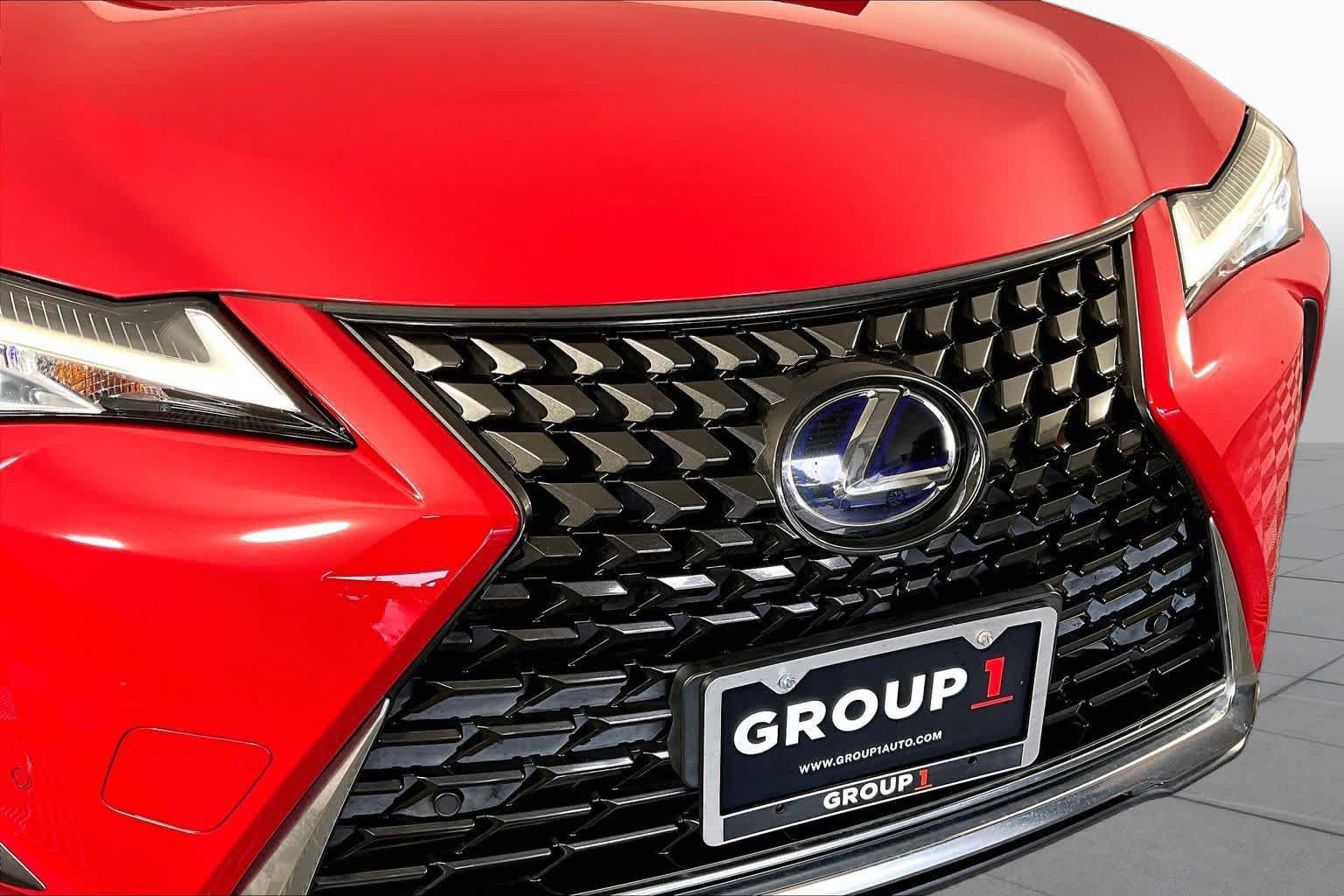 Used 2021 Lexus UX 250h w/ Premium Package AWD/4WD image 28