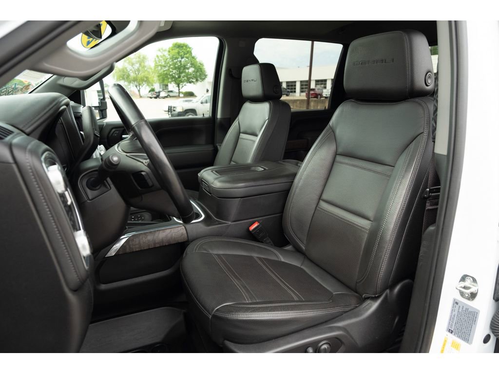 Used 2022 GMC Sierra 3500 Denali AWD/4WD image 12
