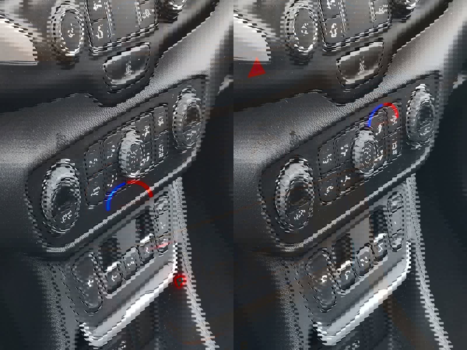 Used 2019 GMC Terrain SLT w/ Preferred Package FWD image 18