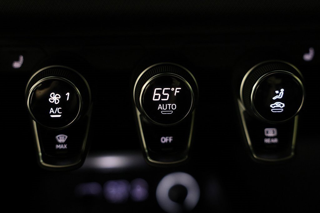 Used 2017 Audi R8 V10 w/ Carbon Exterior Package image 39