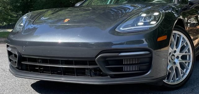 Used 2021 Porsche Panamera image 3