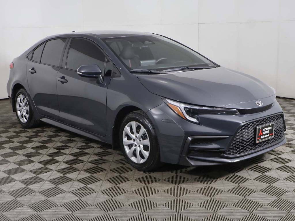 Used 2025 Toyota Corolla SE FWD image 43
