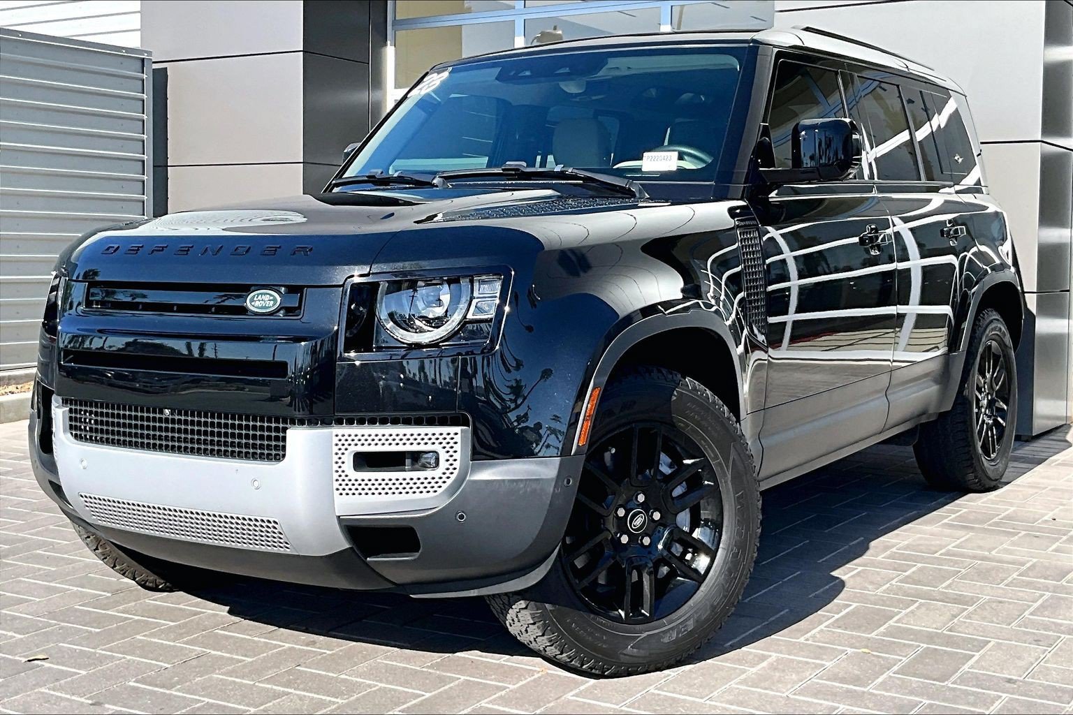 Used 2023 Land Rover Defender 110 SE AWD/4WD image 1
