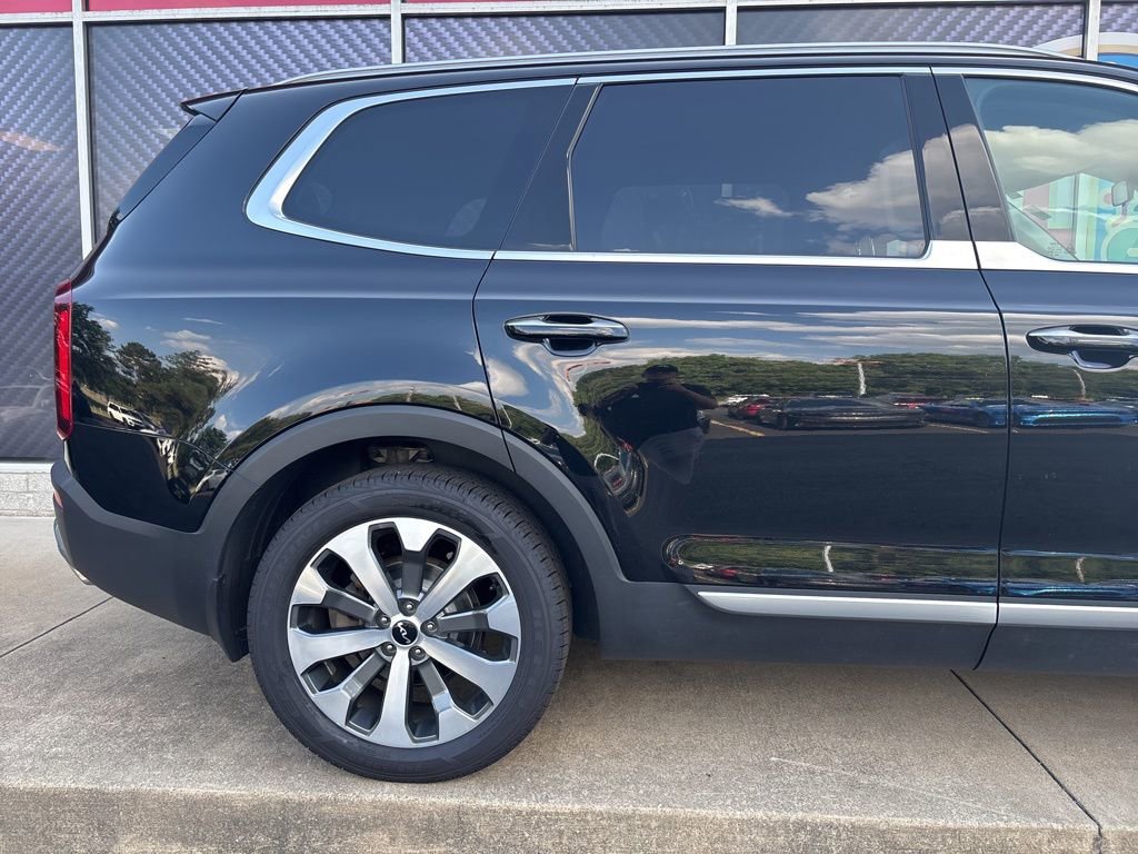 Used 2022 Kia Telluride S image 4