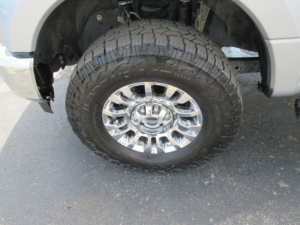 Used 2022 Ford F350 XLT w/ XLT Premium Package AWD/4WD image 14