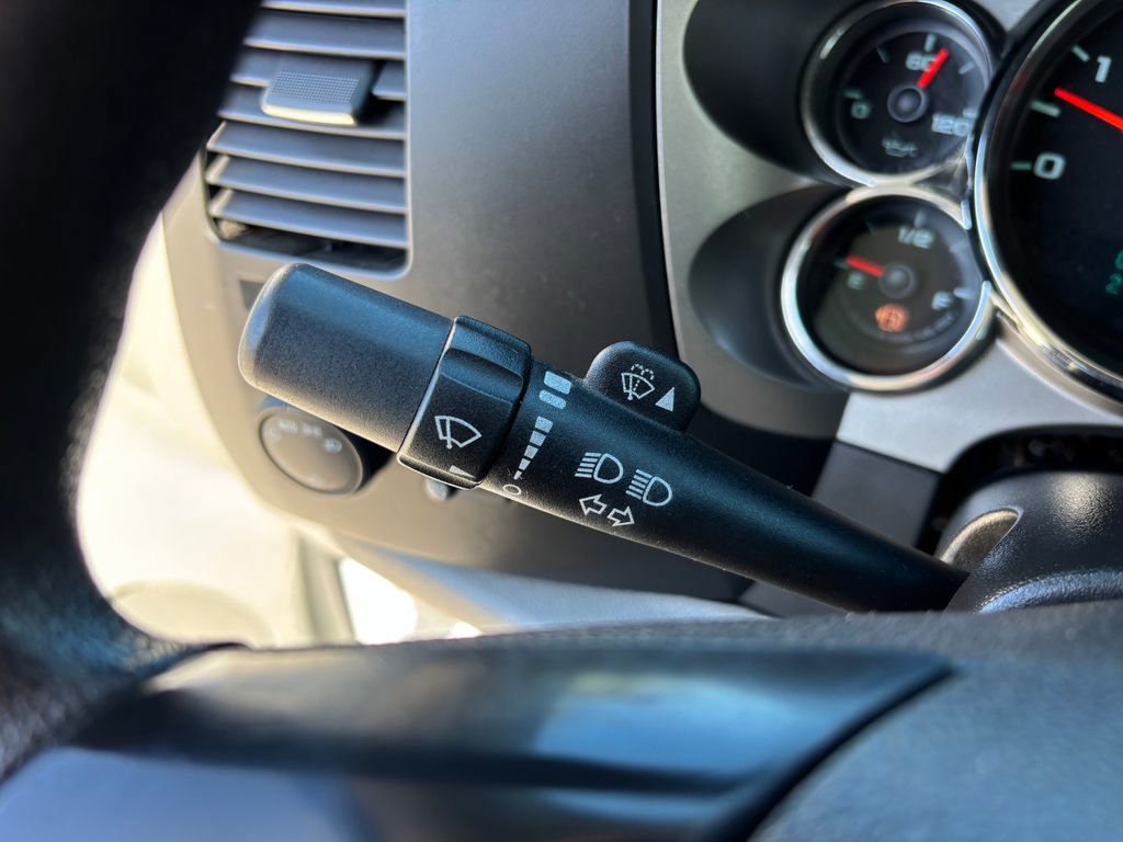 Used 2011 Chevrolet Silverado 3500 W/T image 15