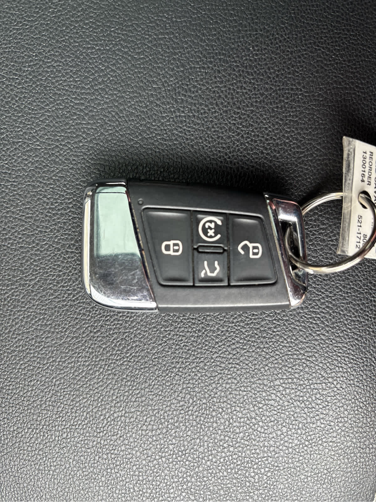 Used 2021 Volkswagen Atlas SE image 31