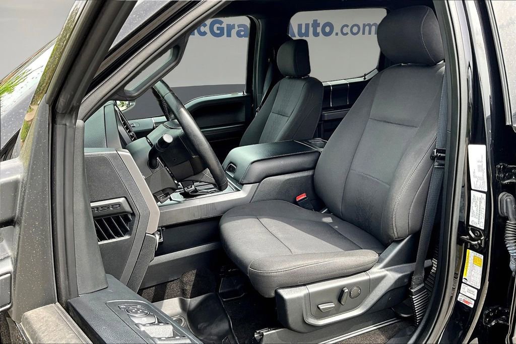 Used 2019 Ford F150 XLT w/ Equipment Group 302A Luxury AWD/4WD image 19