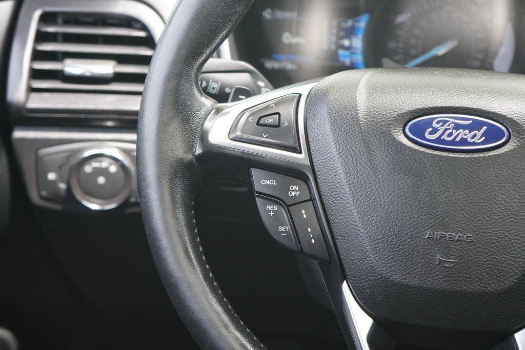 Used 2019 Ford Fusion Titanium AWD/4WD image 14