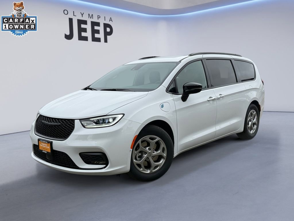 Certified 2024 Chrysler Pacifica Premium