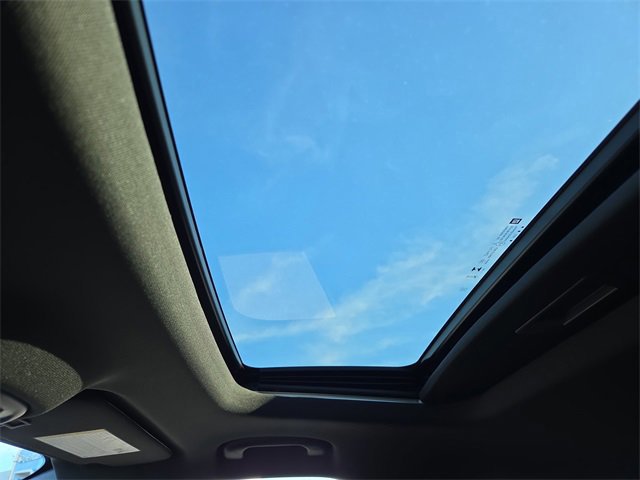 New 2026 Chevrolet Trax RS w/ Sunroof Package image 26