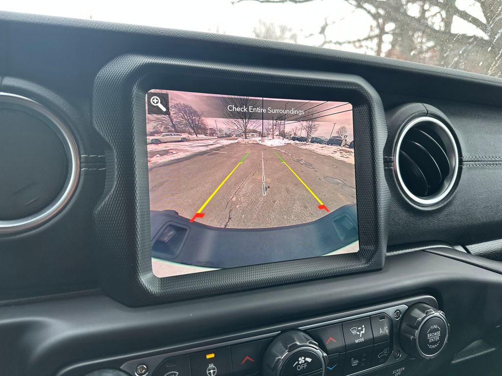 Used 2020 Jeep Gladiator Overland image 10