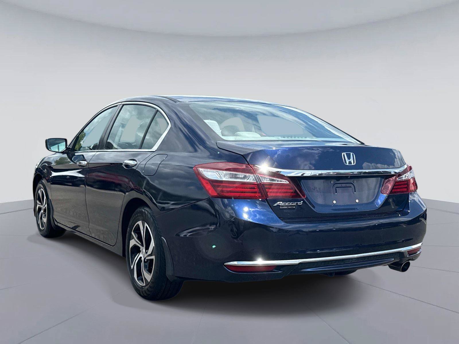 Used 2016 Honda Accord LX image 5