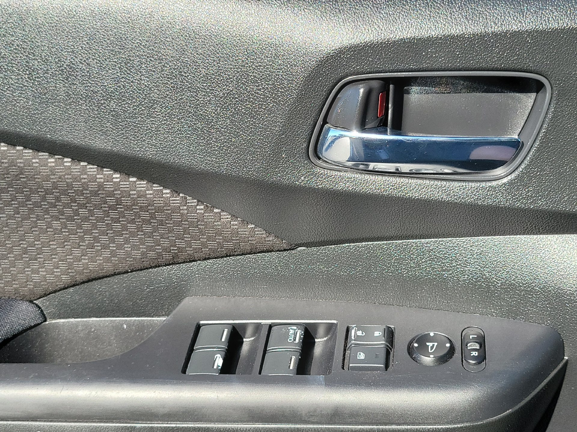 Used 2016 Honda CR-V EX image 11