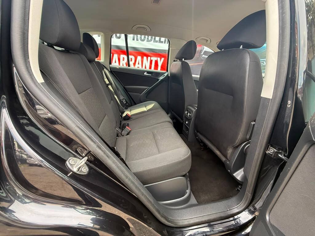 Used 2017 Volkswagen Tiguan Limited w/ Premium Package AWD/4WD image 7