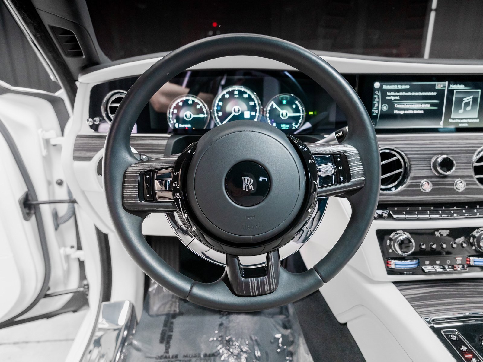 Used 2021 Rolls-Royce Ghost image 41