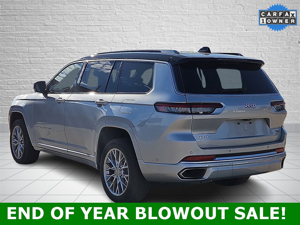 Used 2024 Jeep Grand Cherokee L Summit w/ Luxury Tech Group V image 3