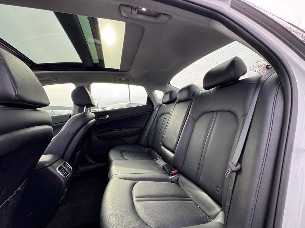 Certified 2020 Kia Optima Premium image 11