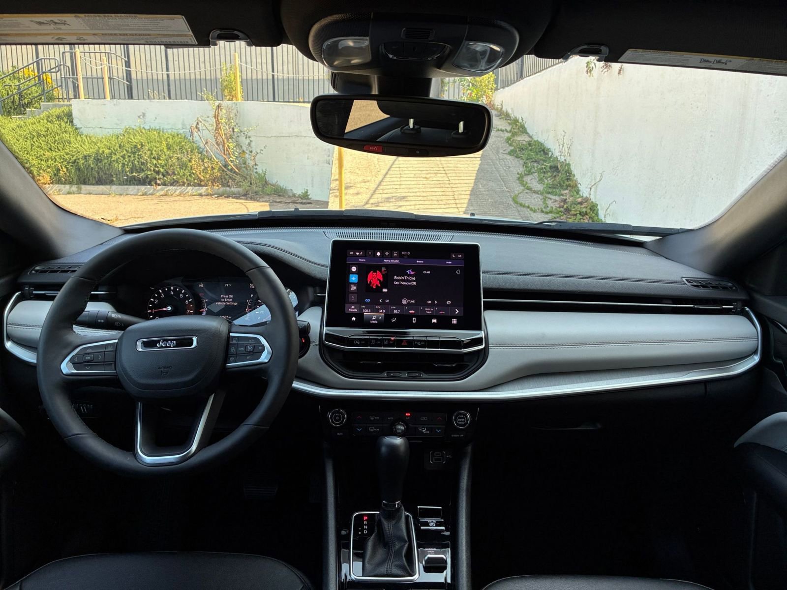 Used 2025 Jeep Compass Limited AWD/4WD image 34