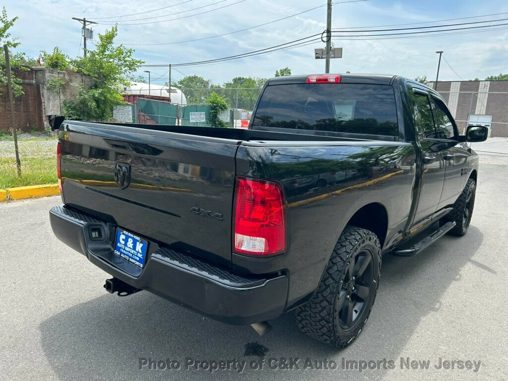Used 2018 RAM 1500 Express w/ Black Ram 1500 Express Group AWD/4WD image 11
