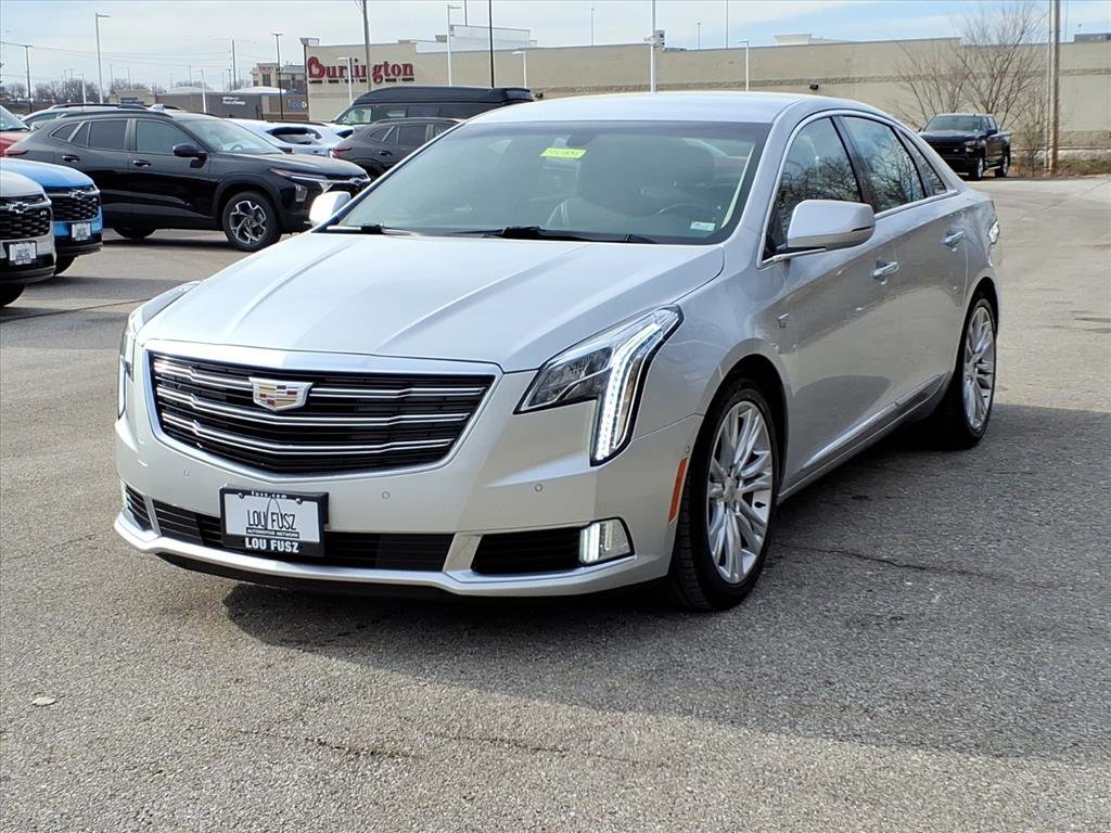 Used 2019 Cadillac XTS Luxury image 2