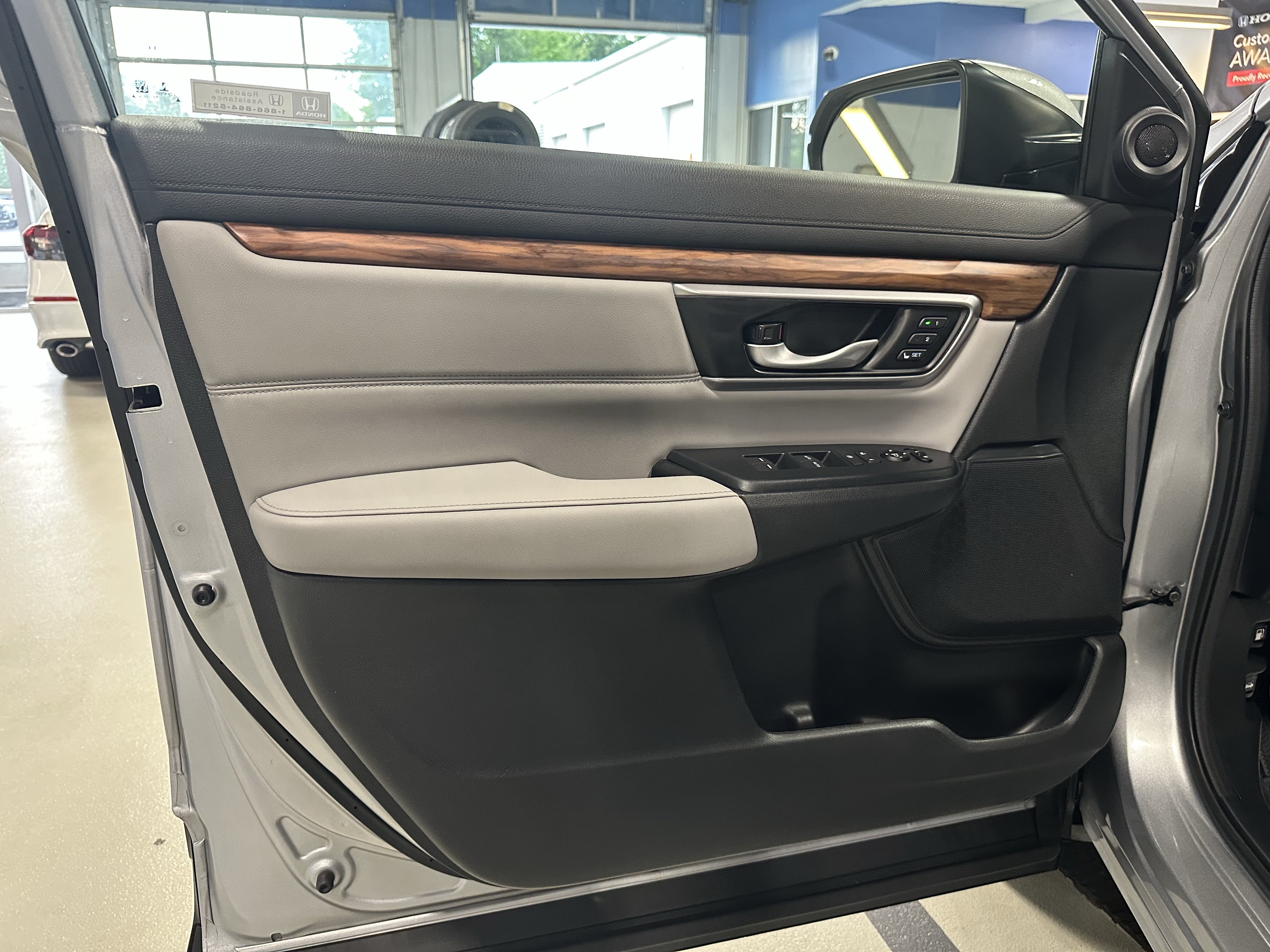 Used 2022 Honda CR-V EX-L image 22