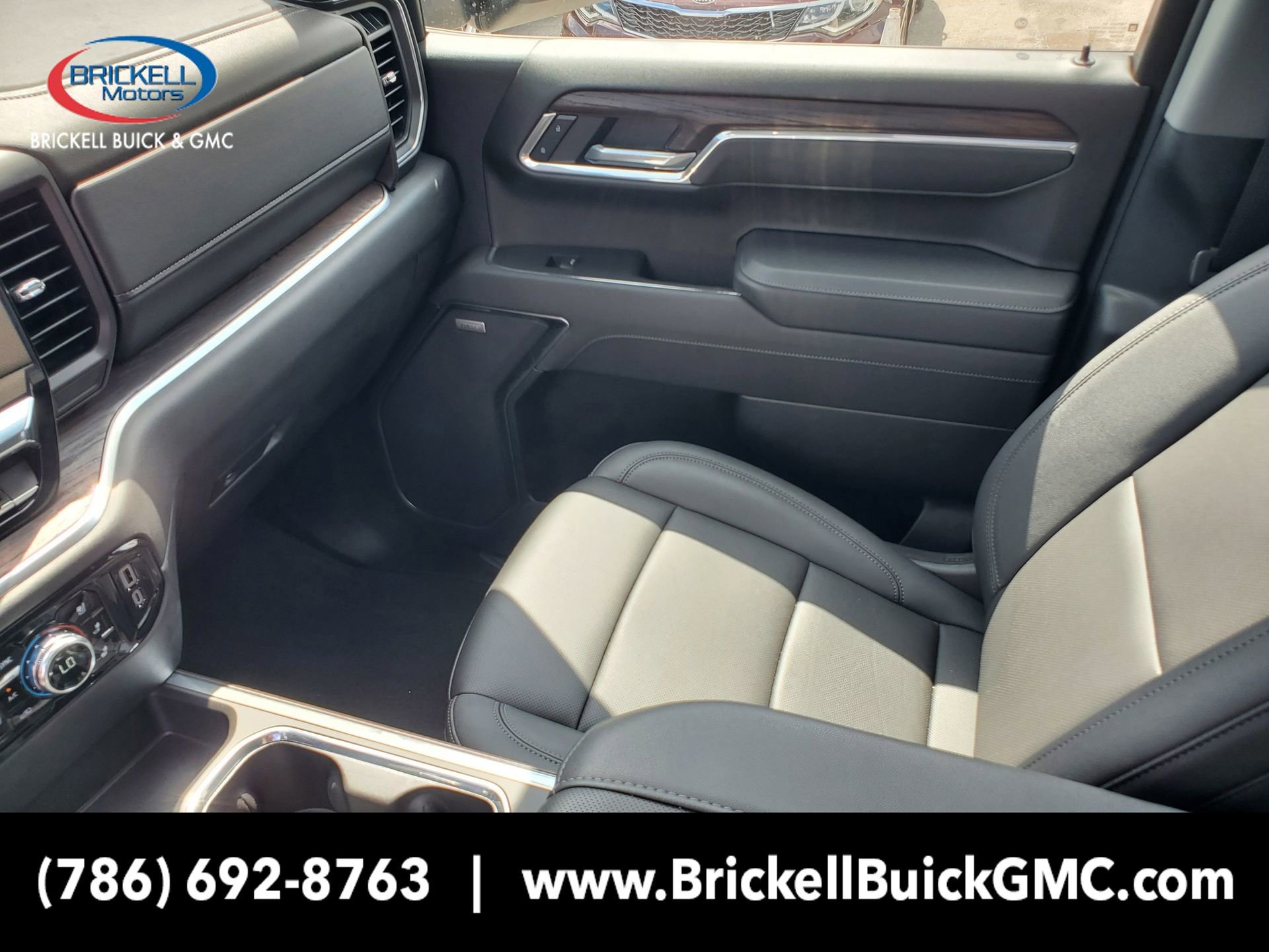 New 2025 GMC Sierra 1500 SLT w/ SLT Premium Plus Package image 25