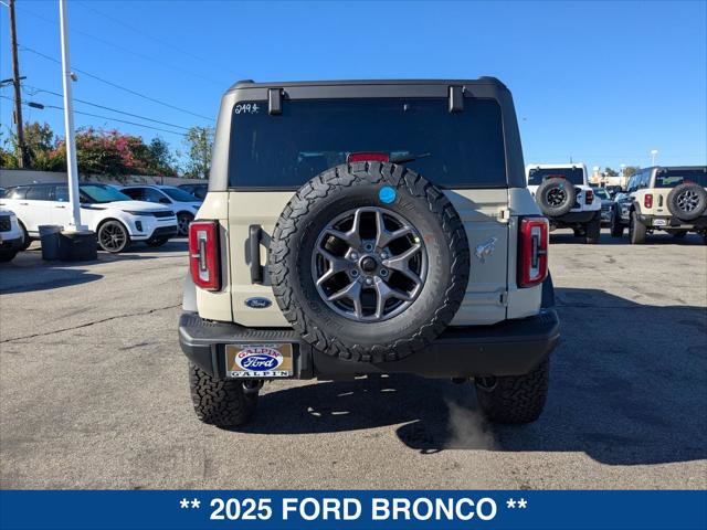New 2025 Ford Bronco Badlands AWD/4WD image 4