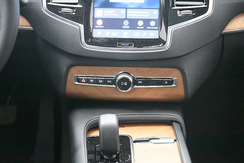 Certified 2023 Volvo XC90 B5 Plus w/ Protection Package Premier AWD/4WD image 34