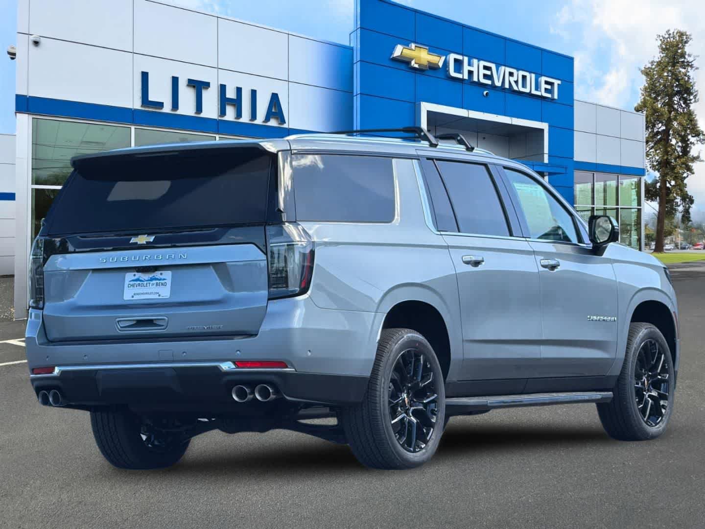 New 2026 Chevrolet Suburban Premier AWD/4WD image 2