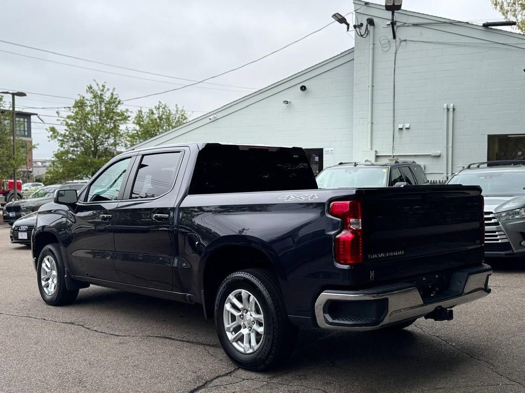 Used 2024 Chevrolet Silverado 1500 LT AWD/4WD image 4