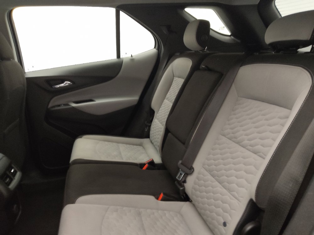 Used 2018 Chevrolet Equinox LS image 18