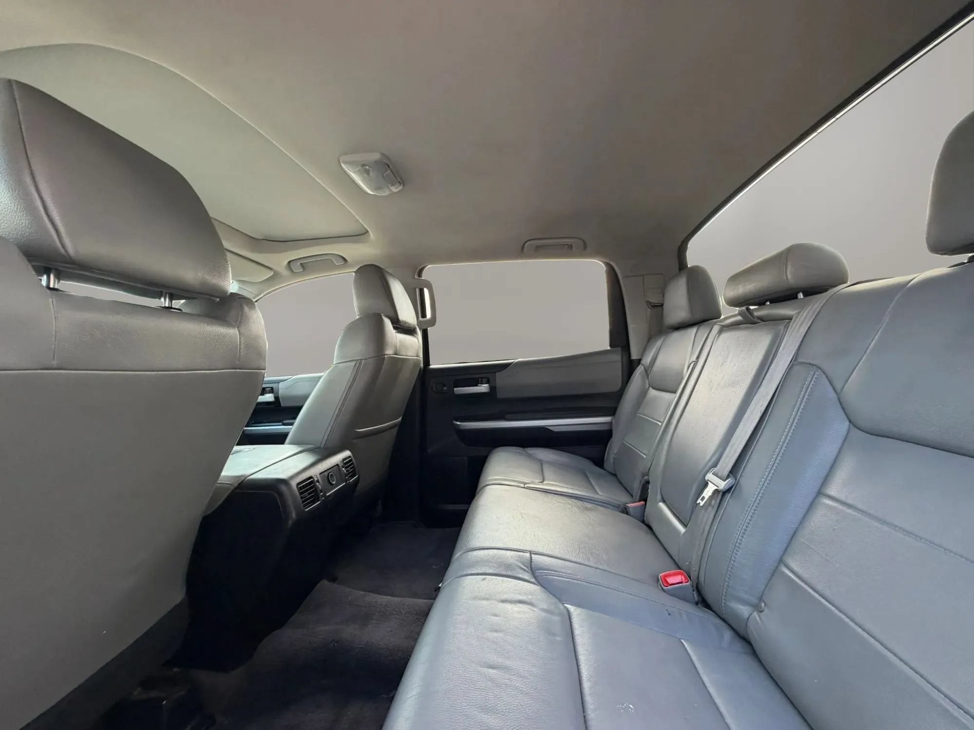 Used 2014 Toyota Tundra Limited w/ Limited Premium Package AWD/4WD image 20