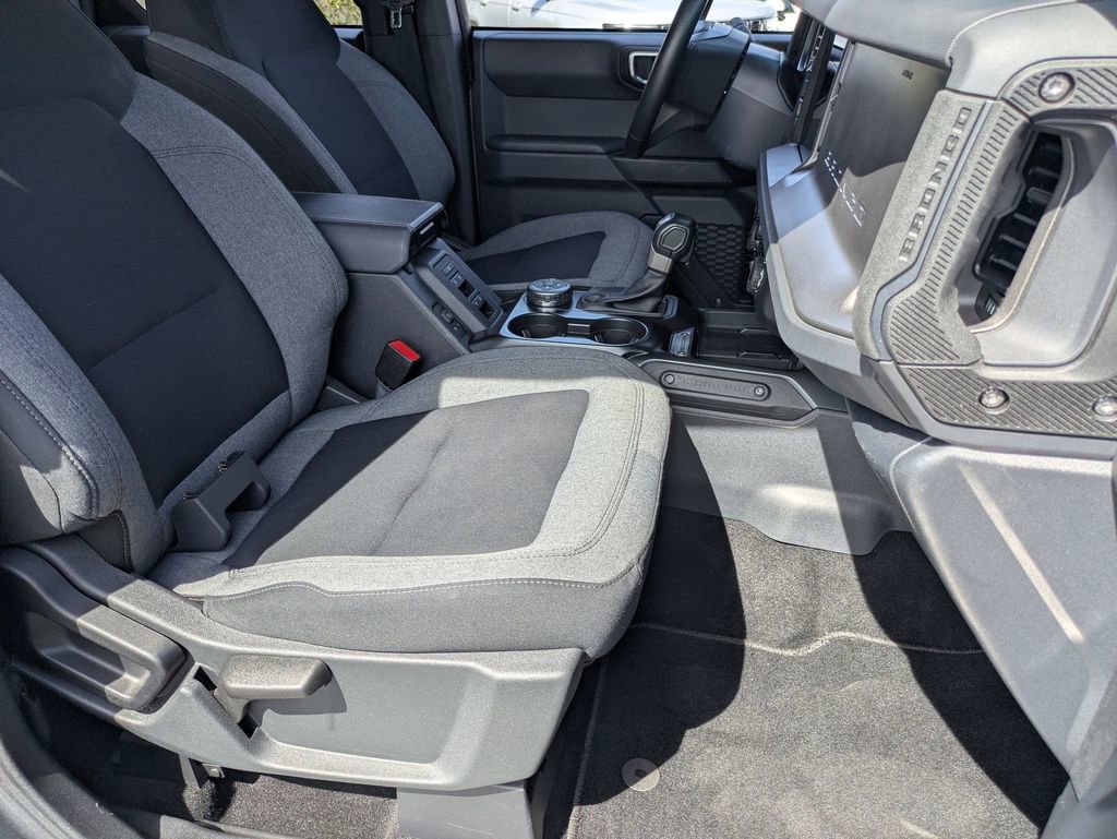 Used 2025 Ford Bronco Big Bend image 29