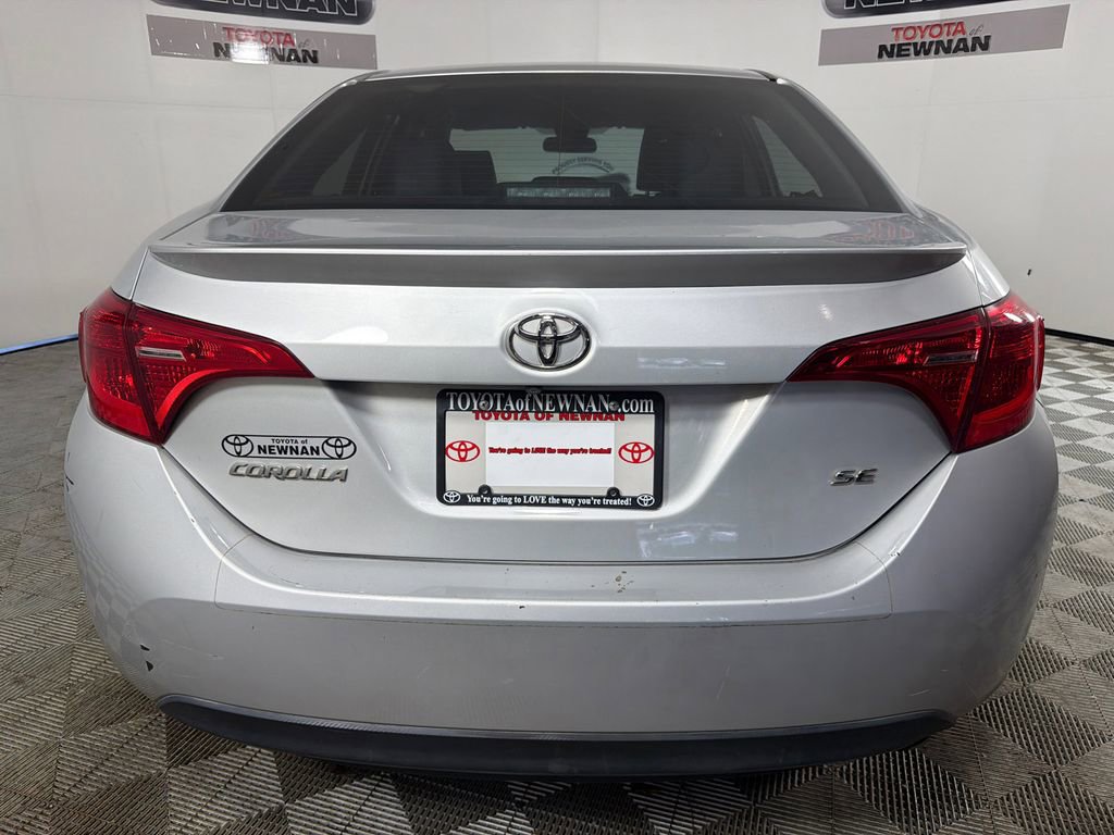 Used 2019 Toyota Corolla SE FWD image 4