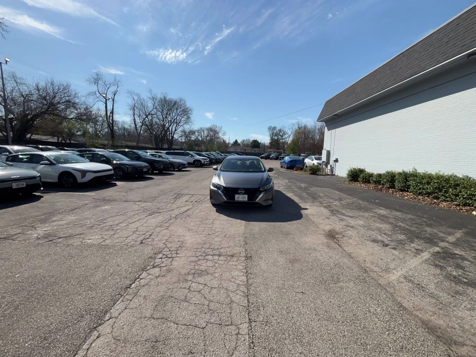 Used 2025 Nissan Sentra SV FWD image 15