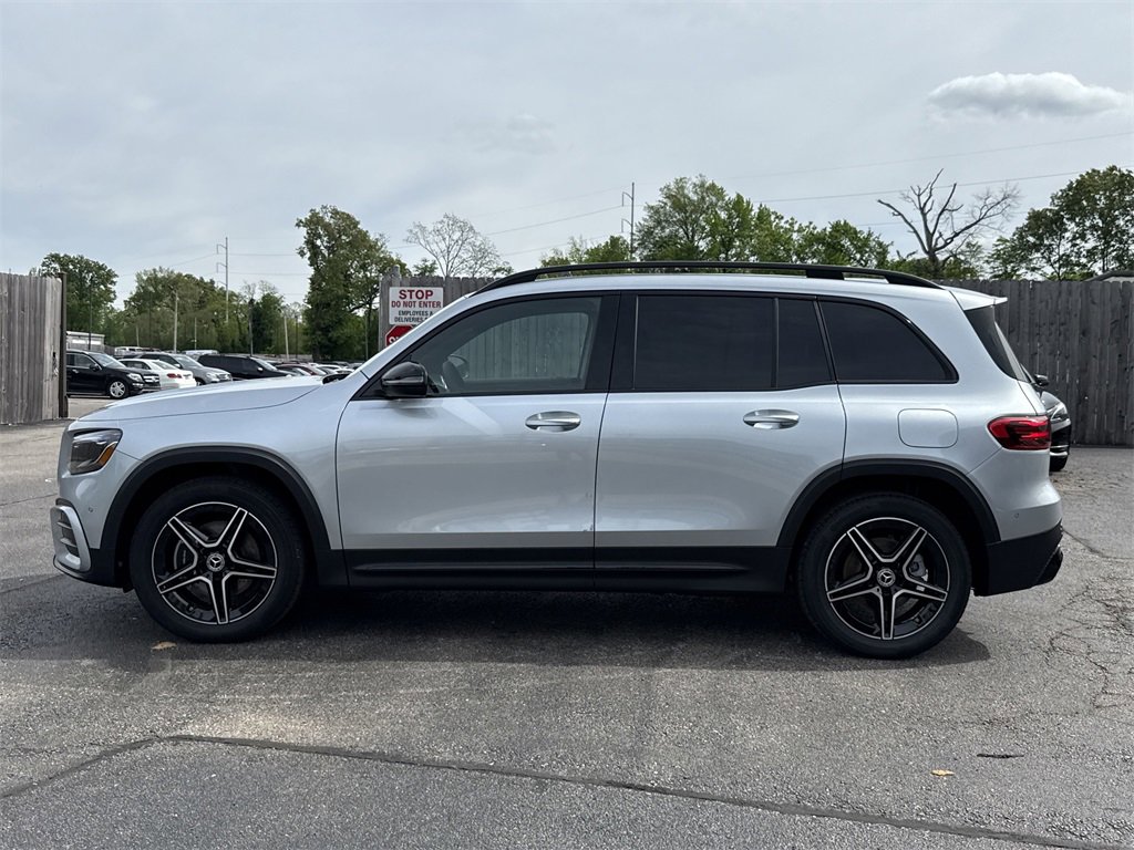Certified 2025 Mercedes-Benz GLB 250 image 2
