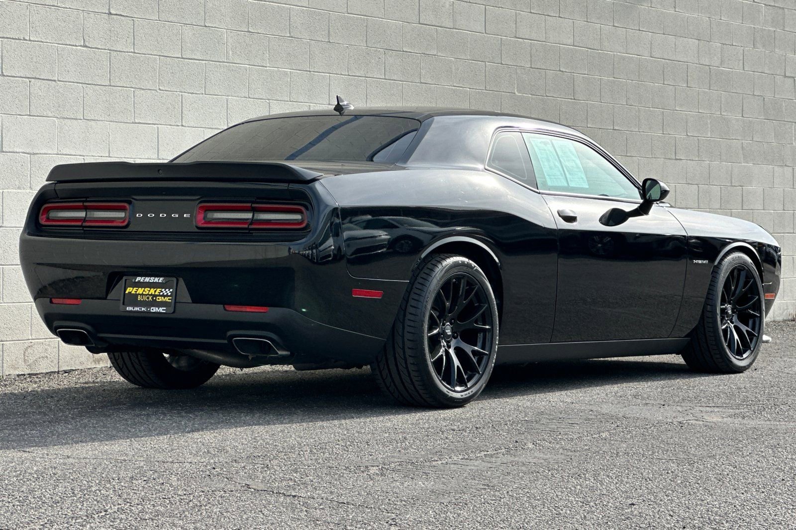 Used 2022 Dodge Challenger R/T w/ Shaker Package RWD image 4
