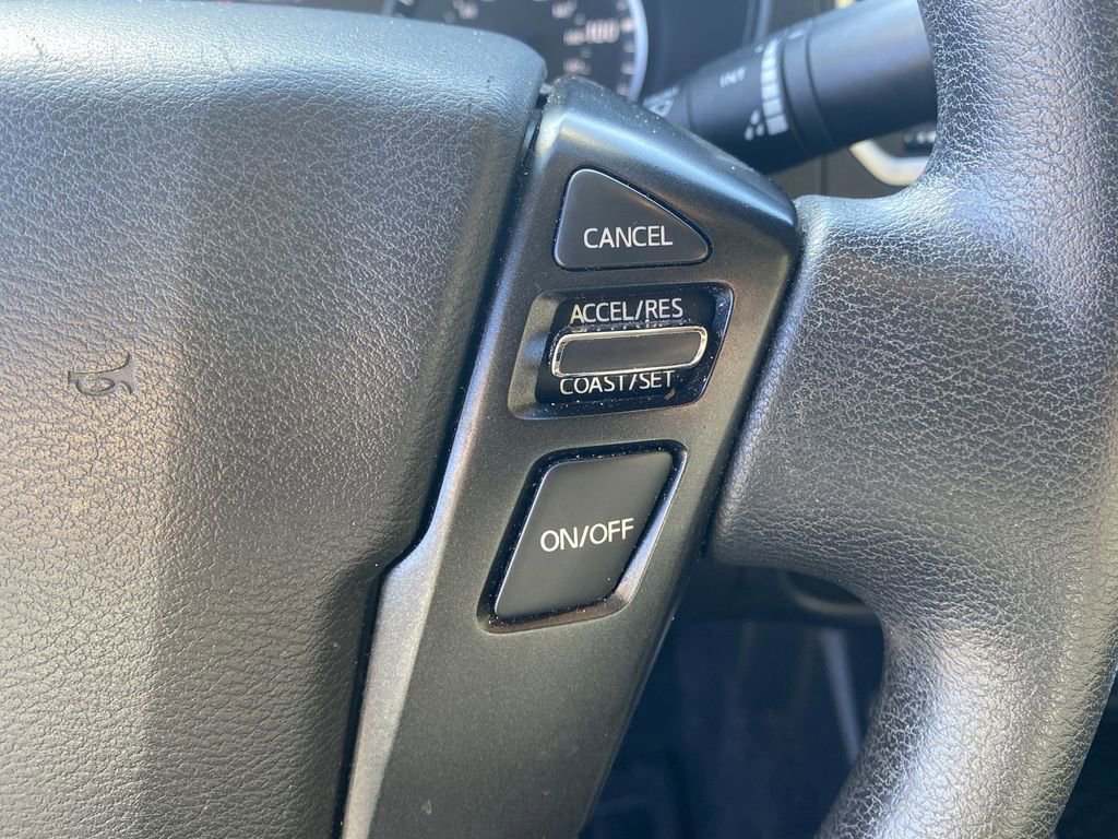 Used 2023 Nissan Frontier SV image 38