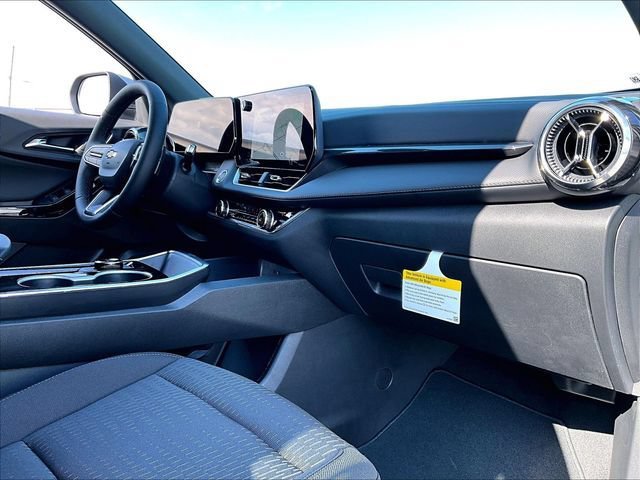 New 2027 Chevrolet Equinox LT FWD image 9