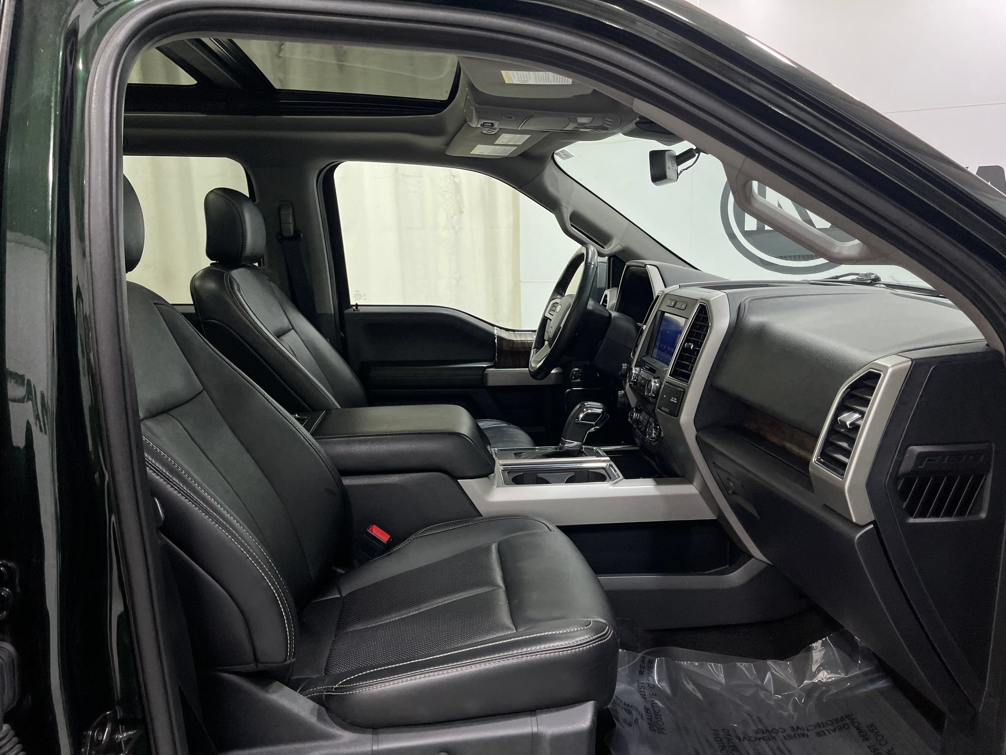 Used 2019 Ford F150 Lariat AWD/4WD image 32
