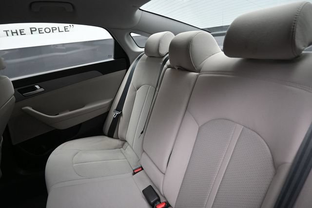 Used 2017 Hyundai Sonata SE FWD image 21