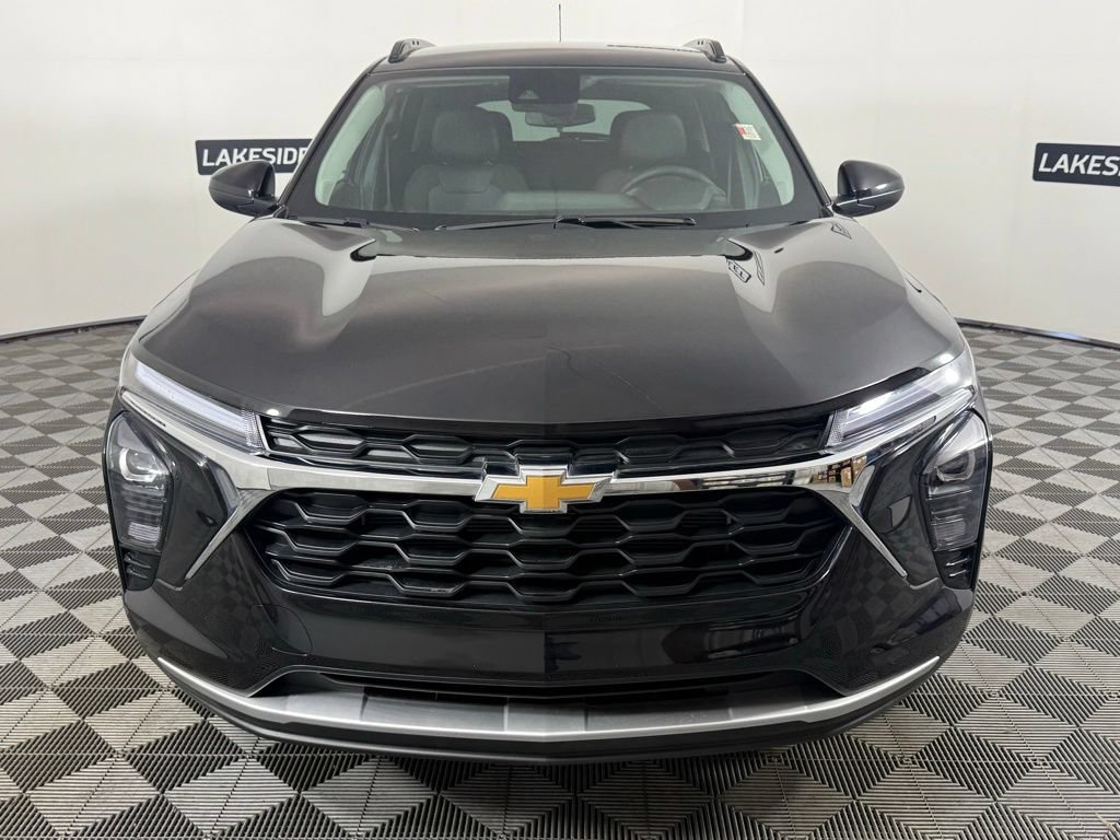 New 2026 Chevrolet Trax LT w/ Driver Confidence Package FWD image 9